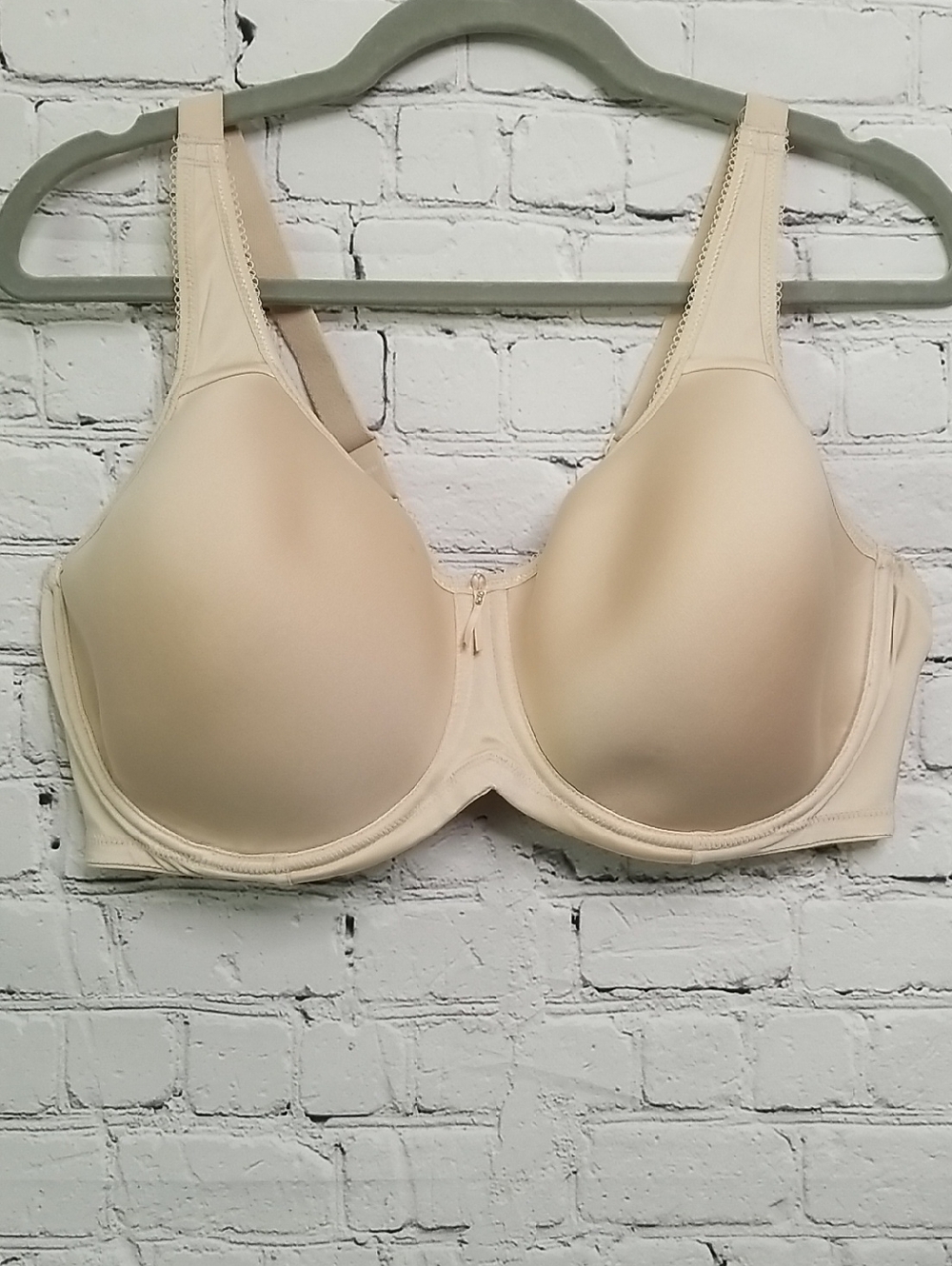 Wacoal Underwire Bra 44D Nude Cream EUC